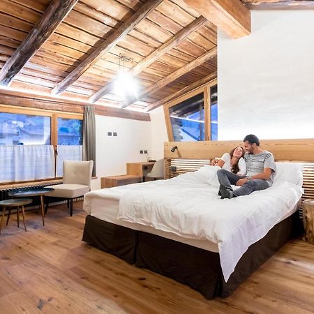 Curt Di Clement Eco Mobility Hotel Tirano Exterior photo